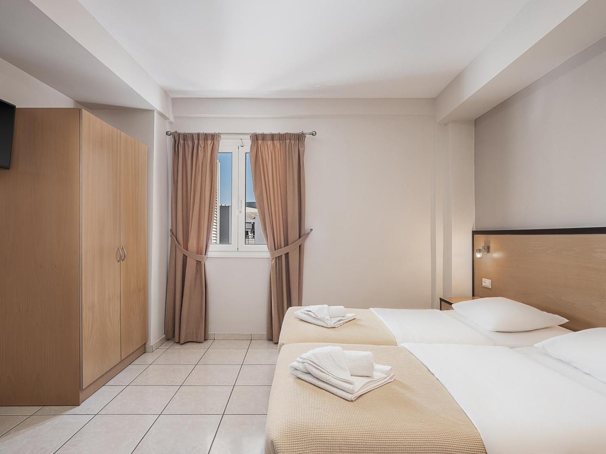 Theofilos City Hotel La Canea Esterno foto