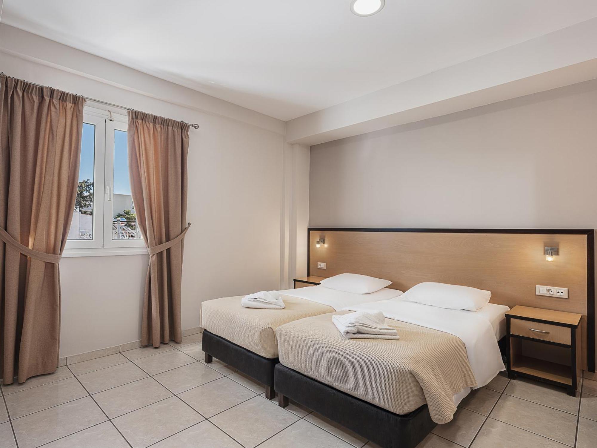 Theofilos City Hotel La Canea Esterno foto